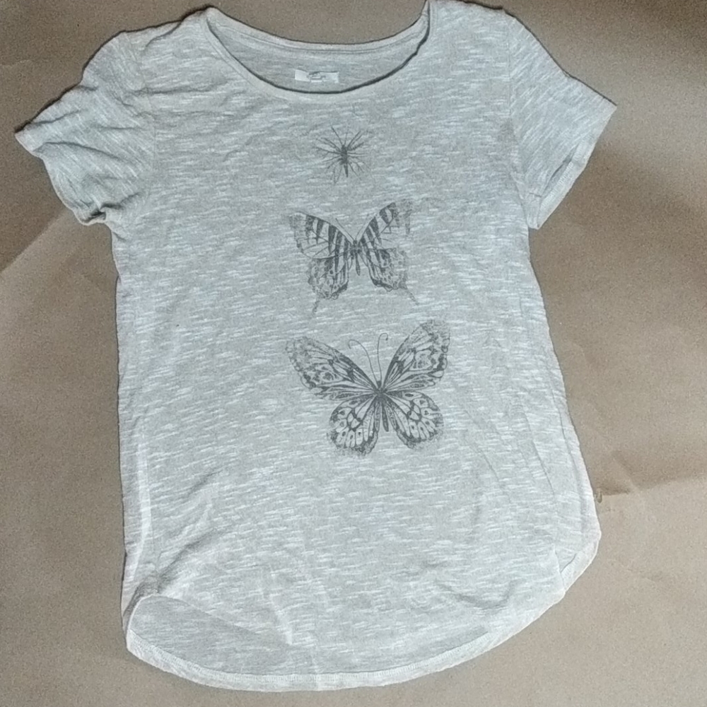 Butterfly shirt extremely comfortable!